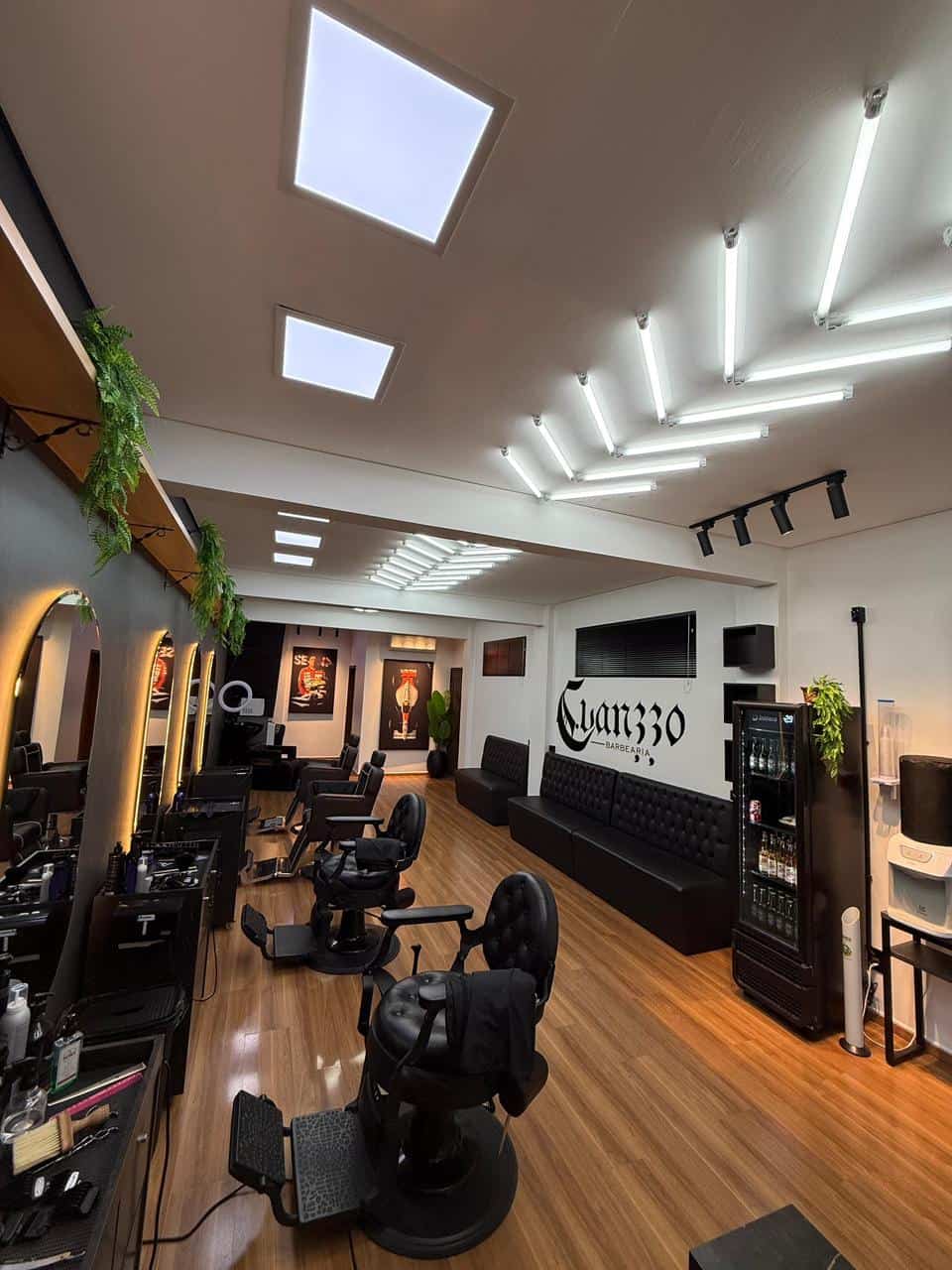 Estrutura Cvanzzo Barbearia